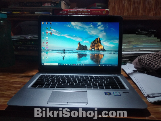 Hp Laptop cori5 7Generation 8 GB Ram 256 SSD Touch screen